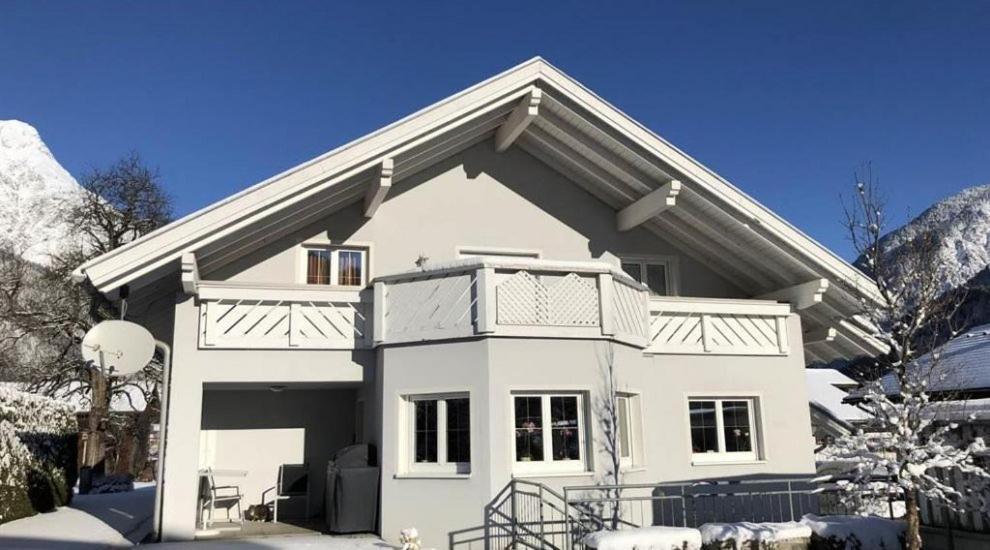 Haus Sahin Apartment Vandans Ngoại thất bức ảnh