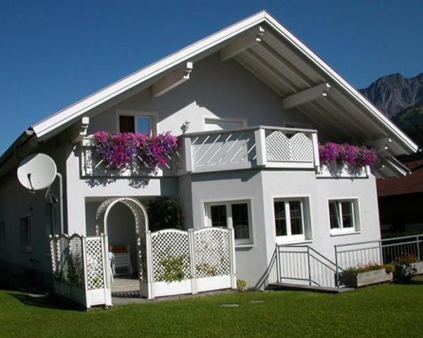 Haus Sahin Apartment Vandans Ngoại thất bức ảnh